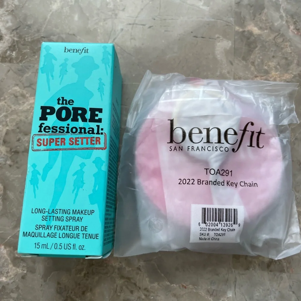NWT Benefit Makeup Setting Spray and Mirrored Key Chain